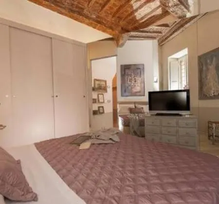 Sophisticated Near Navona Square